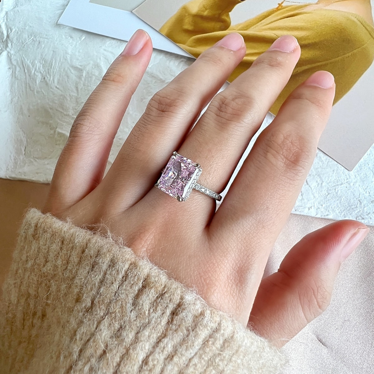 [Lucky Star]4.0 Carat Luxurious Engagement Ring