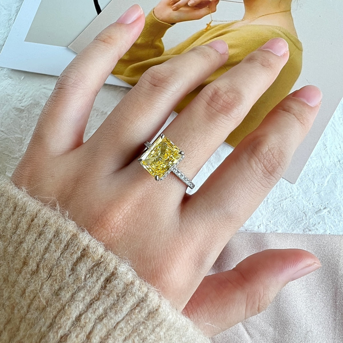 [Lucky Star]4.0 Carat Luxurious Engagement Ring
