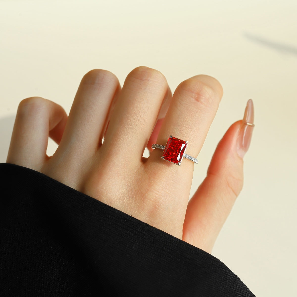 [Lucky Star]4.0 Carat Luxurious Engagement Ring