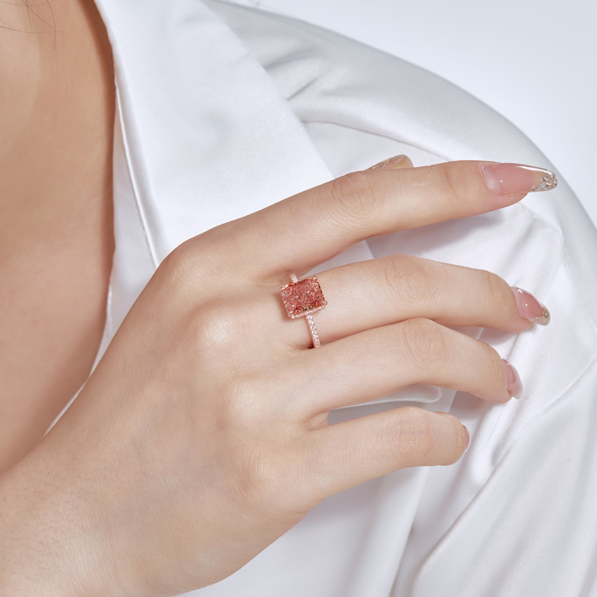 [Lucky Star]4.0 Carat Luxurious Engagement Ring