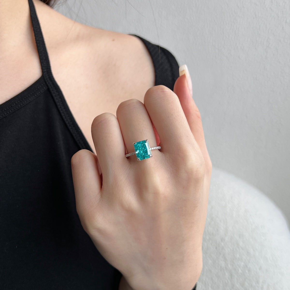 [Lucky Star]4.0 Carat Luxurious Engagement Ring